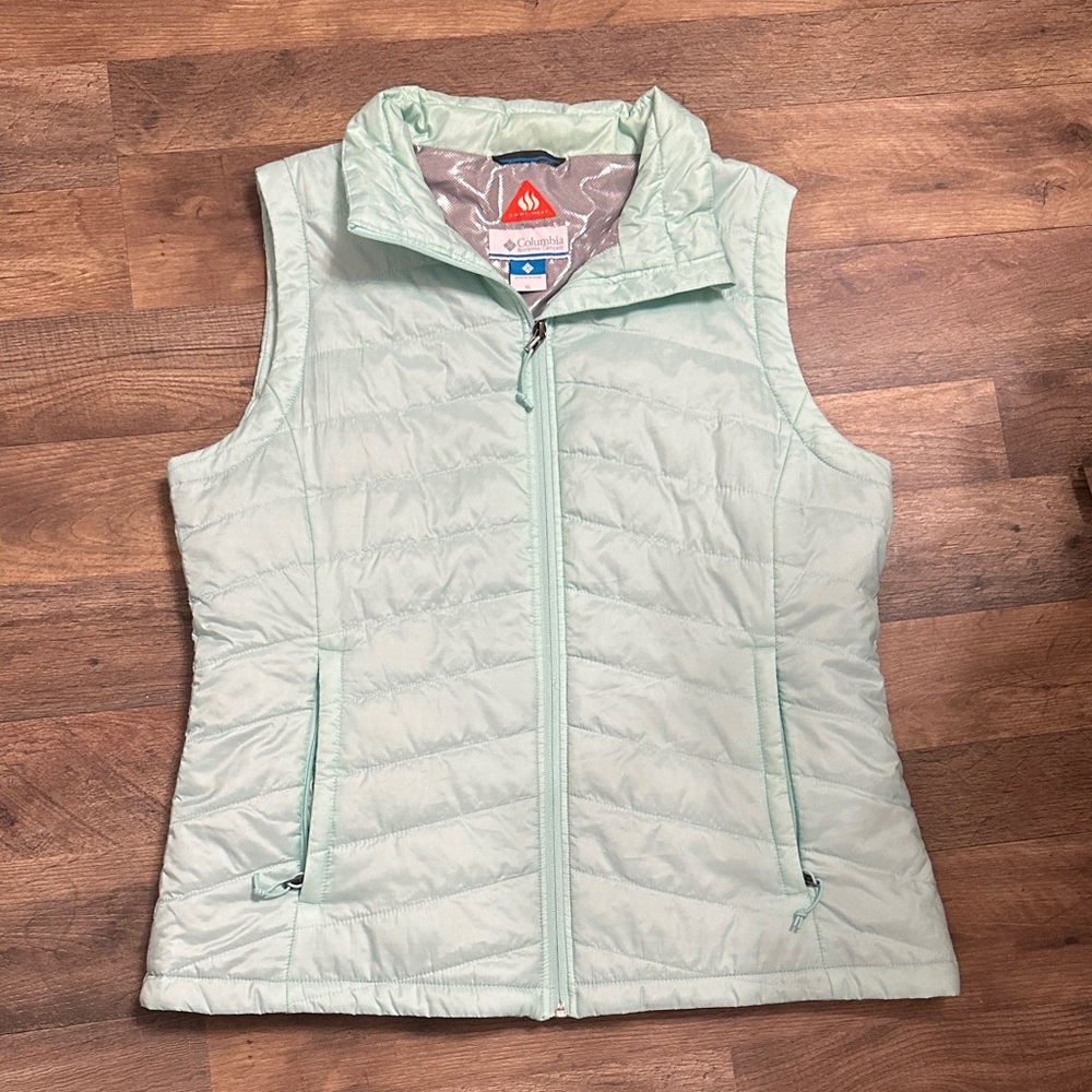 Columbia Women's Mint Quilted Vest